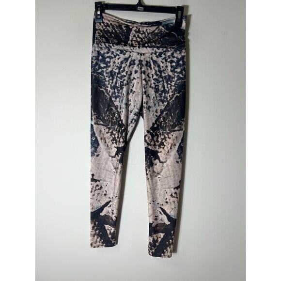 Rep Active Art Multi Color Pattern Leggings Sz M - Picture 1 of 3